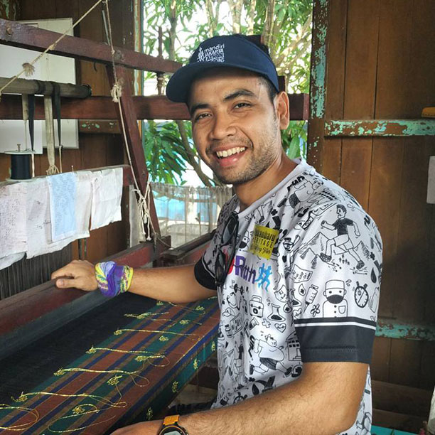 Dr. Wan Novriza Wijaya